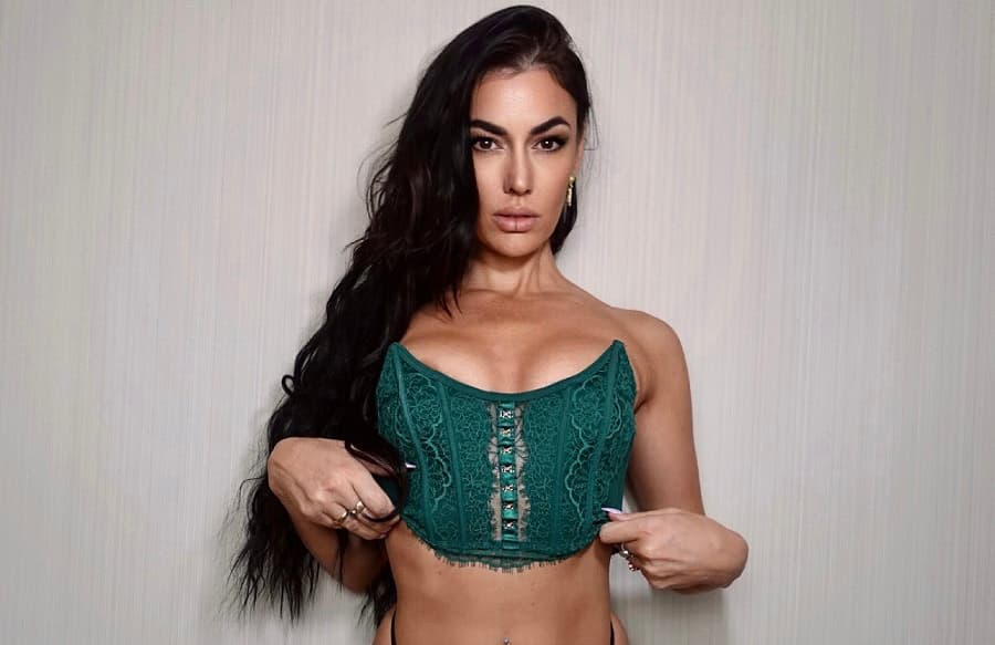 Tantric Sensation Venus Valencia Reveals Her Sensual Side in Racy New Releases